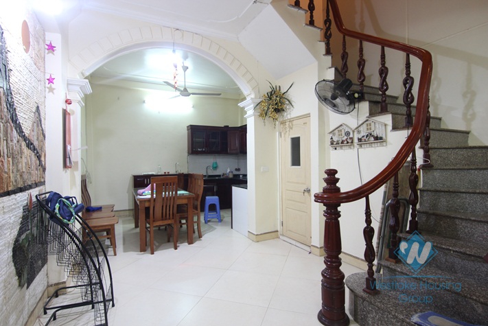 House for rent in Tay Ho with 05 bedrooms, 05 bathrooms.